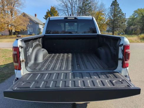 Used 2022 RAM 1500 Limited AWD/4WD image 26