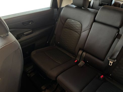 Used 2025 Nissan Pathfinder SV FWD image 42