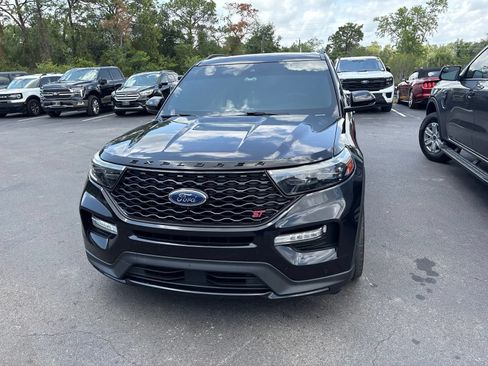 Certified 2022 Ford Explorer ST w/ Equipment Group 401A AWD/4WD image 4