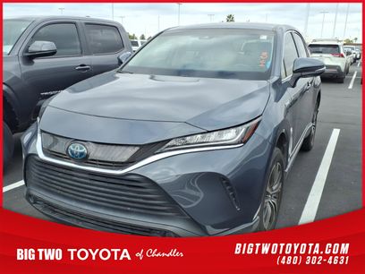Used 2021 Toyota Venza LE w/ Carpet Mat Package (TMS)
