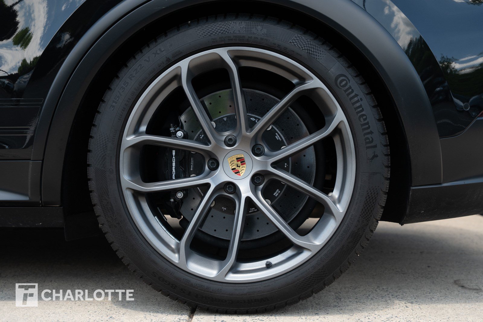 Used 2024 Porsche Cayenne Turbo GT AWD/4WD image 9