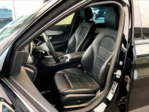 Used 2019 Mercedes-Benz C 300 Sedan image 7