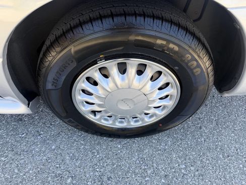 Used 2003 Buick Le Sabre Custom FWD image 18