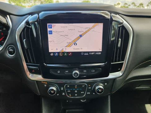 Used 2020 Chevrolet Traverse Premier w/ LPO, Floor Liner Package FWD image 17