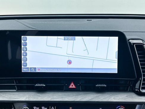 Certified 2025 Kia Sportage X-Line AWD/4WD image 5