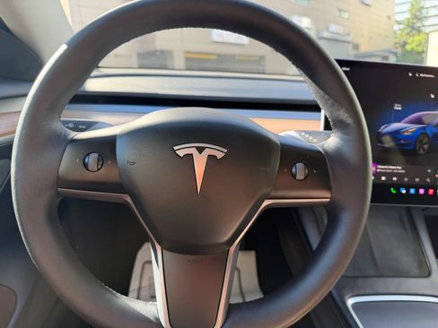 Used 2022 Tesla Model 3 Long Range AWD/4WD image 38