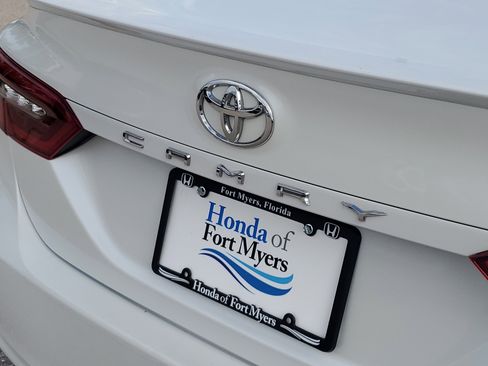 Used 2023 Toyota Camry XSE image 12