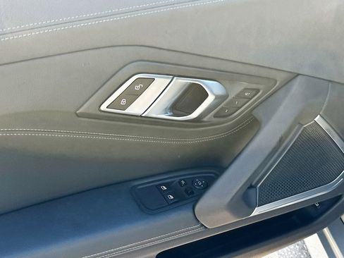 Used 2022 BMW Z4 M40i w/ Premium Package image 18