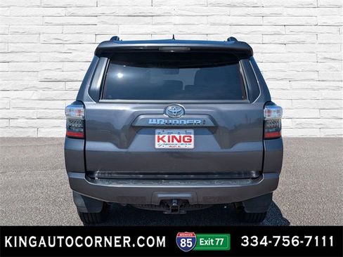 Used 2021 Toyota 4Runner SR5 Premium image 6