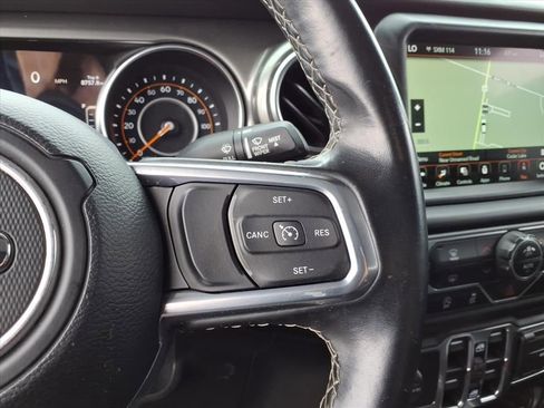 Used 2021 Jeep Gladiator Overland AWD/4WD image 34