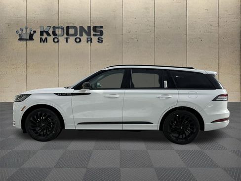 New 2026 Lincoln Aviator Reserve image 2