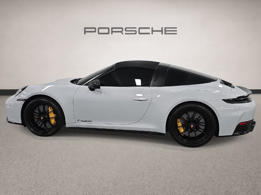Certified 2026 Porsche 911 Targa 4 GTS AWD/4WD image 2