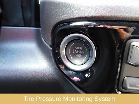 Used 2025 Chevrolet Silverado 1500 LT w/ Convenience Package II image 23