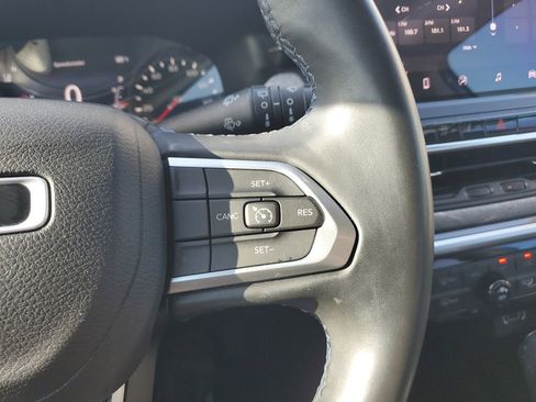 Used 2022 Jeep Compass Latitude w/ Convenience Group FWD image 23