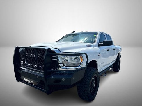 Used 2019 RAM 2500 Tradesman AWD/4WD image 2