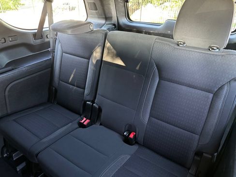 Used 2023 GMC Yukon XL SLE w/ Gmc Pro Safety Plus Package RWD image 38