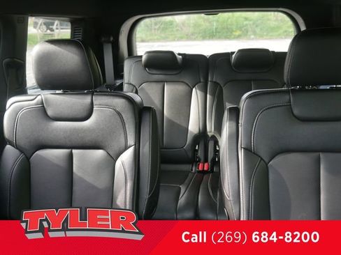 Certified 2024 Jeep Grand Cherokee L Limited w/ Luxury Tech Group II AWD/4WD image 37
