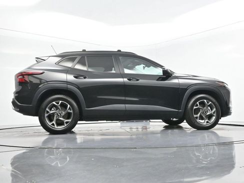Used 2024 Chevrolet Trax LT w/ Sunroof Package FWD image 50
