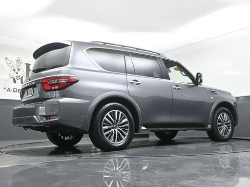 Used 2022 Nissan Armada SL w/ Captain's Chairs Package AWD/4WD image 36
