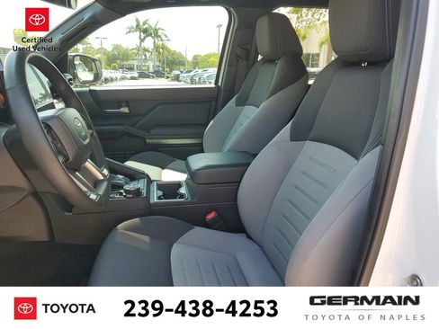Certified 2025 Toyota Tacoma TRD Off-Road AWD/4WD image 20