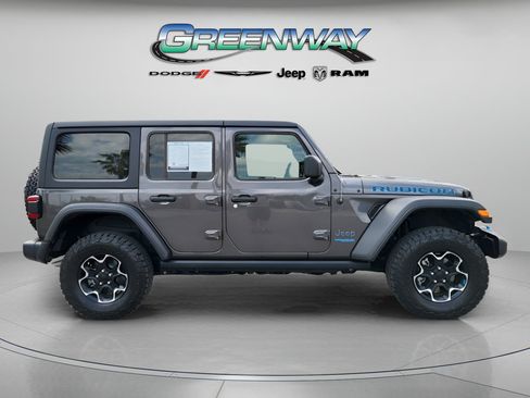 Used 2022 Jeep Wrangler Unlimited Rubicon 4xe AWD/4WD image 4