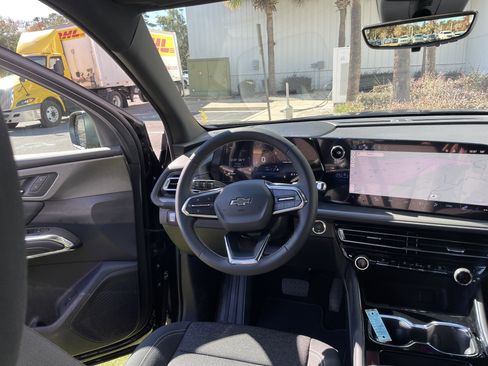 New 2026 Chevrolet Traverse LT w/ Midnight/Sport Edition image 39