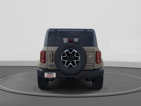 New 2025 Ford Bronco Outer Banks image 5