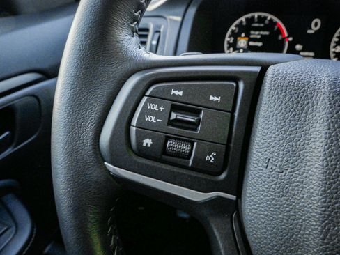 Certified 2025 Honda Ridgeline Sport image 19