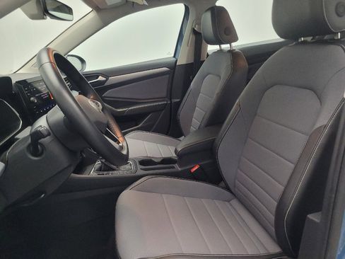 Used 2025 Volkswagen Jetta SE image 17