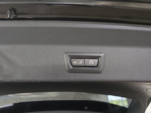 Used 2021 BMW X3 sDrive30i w/ M Sport Package RWD image 31