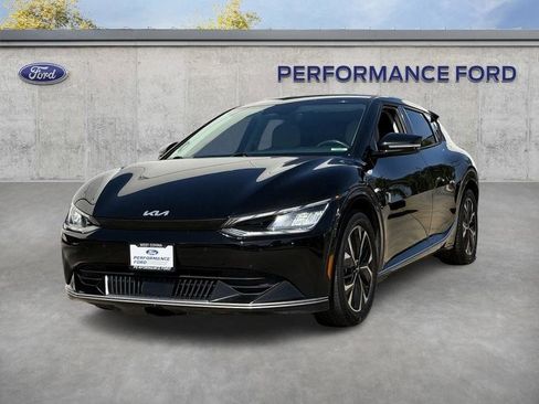 Used 2022 Kia EV6 Wind image 2