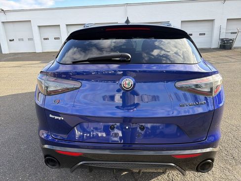 Used 2021 Alfa Romeo Stelvio Ti Sport image 4