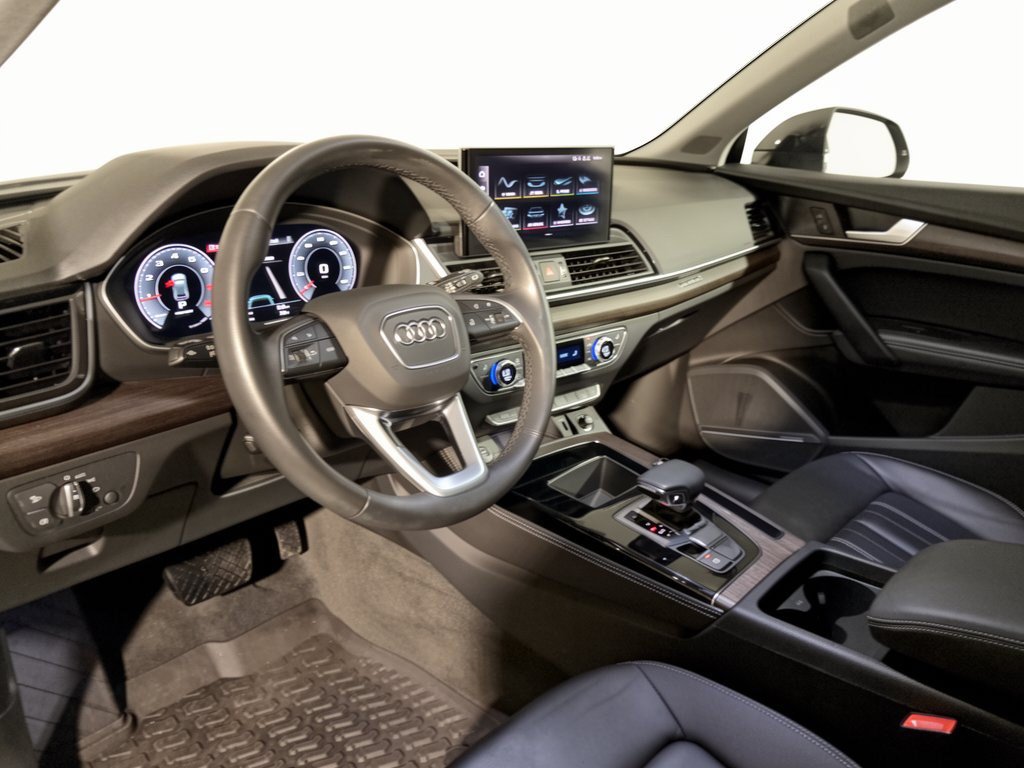 Certified 2023 Audi Q5 2.0T Premium Plus w/ Premium Plus Package AWD/4WD image 4