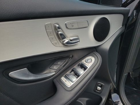 Used 2022 Mercedes-Benz GLC 300 image 16