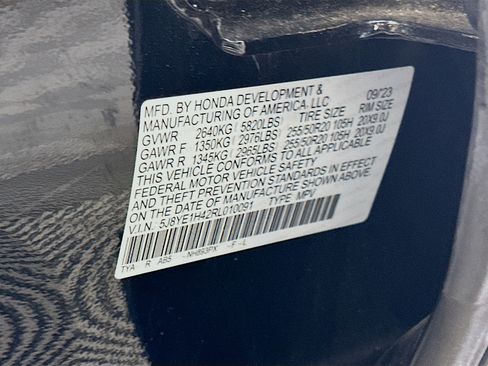 Used 2024 Acura MDX SH-AWD w/ Technology Package image 12