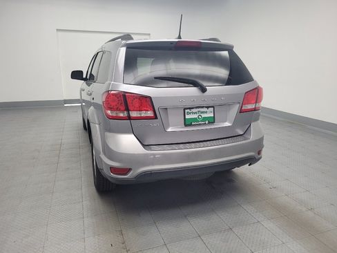 Used 2019 Dodge Journey SE w/ Premium Group FWD image 6