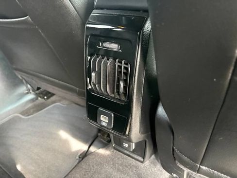 Used 2024 Jeep Compass Latitude w/ Convenience Group AWD/4WD image 27