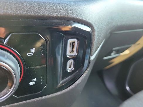 Used 2025 Chevrolet Silverado 1500 LT RWD image 25