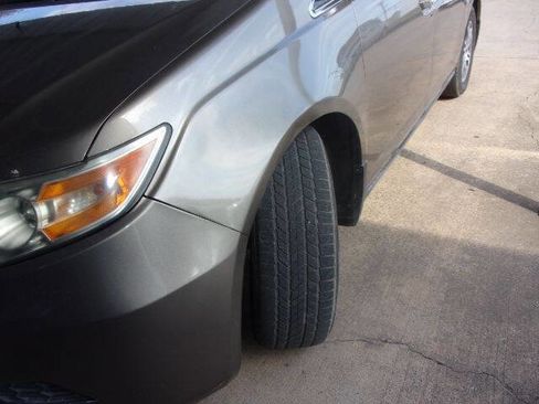 Used 2011 Honda Odyssey EX image 15