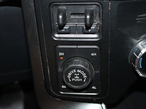 Used 2023 Ford F150 Lariat w/ Equipment Group 502A High AWD/4WD image 46