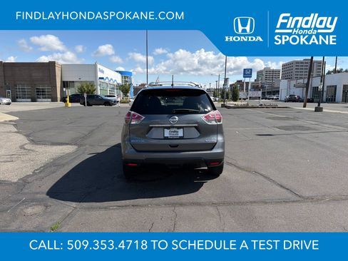 Used 2016 Nissan Rogue SV w/ SV Premium Package AWD/4WD image 4
