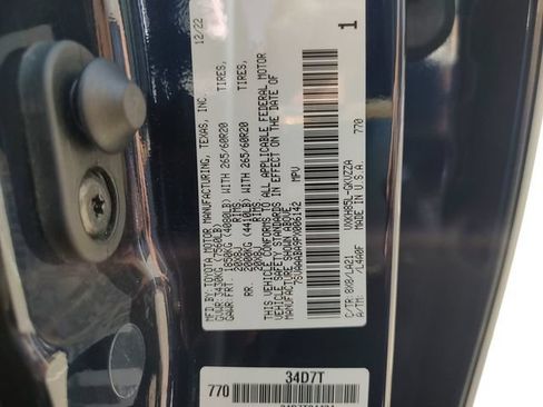 Used 2023 Toyota Sequoia Platinum AWD/4WD image 35