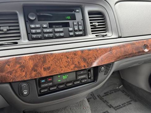 Used 2005 Mercury Grand Marquis LS image 14