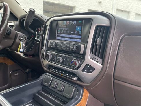 Used 2018 GMC Sierra 1500 SLT image 30