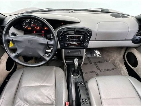 Used 2000 Porsche Boxster RWD image 19