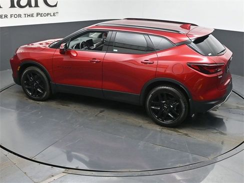 Used 2024 Chevrolet Blazer LT w/ LPO, Black Grille Bar Package image 41