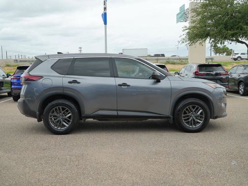 Used 2022 Nissan Rogue S FWD image 4