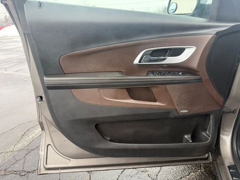 Used 2011 Chevrolet Equinox LT w/ Chrome Appearance Package image 10