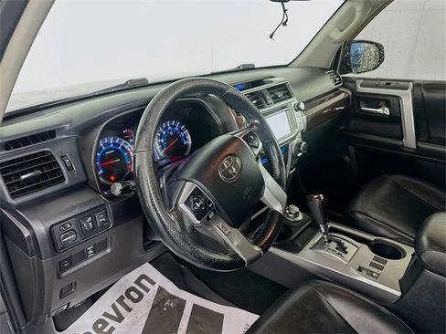 Used 2014 Toyota 4Runner Limited image 9