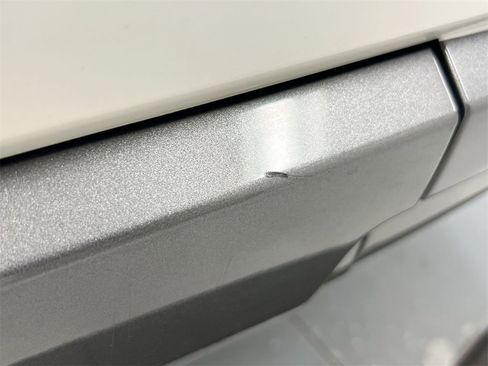 Used 2021 Nissan Armada SL w/ Captain's Chairs Package image 29